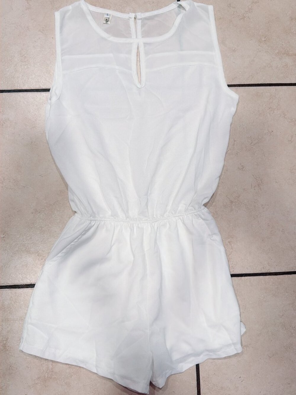 Sleeveless Keyhole Front Chiffon Romper White L Lined Elastic Waist Cutout